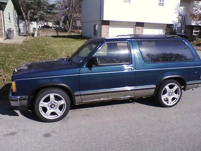 Chevrolet  S 10 Base Sport Utility 2 Door 1985 Chevrolet S10 Blazer 