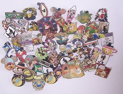 LOT OF 500 DISNEY TRADING PIN TRADERS   