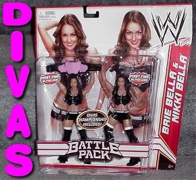 WWE DIVA TWINS ★BRIE & NIKKI BELLA★ 2 Pack 2012 Battle Pack 