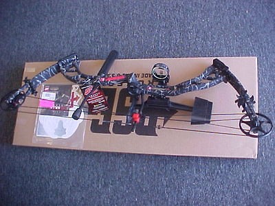 PSE ARCHERY NEW 2013 STINGER 3G HP 50 70LB PRO SET UP PACKAGE 