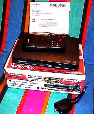 MAGNAVOX TB110MW9 DIGITAL to ANALOG TV CONVERTER WITH REMOTE 