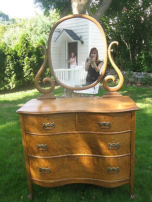 ANTIQUE CIRCA 1930S OAK DRESSER WITH SERPENTINE MIRROR