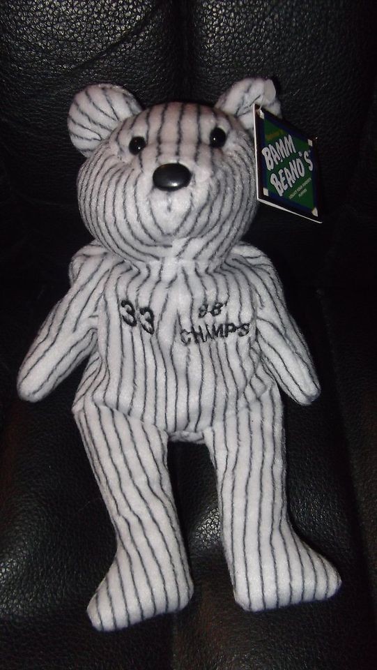 Bam Beanos 1998 YANKEES #33 Wells Beanbag Teddy Bear