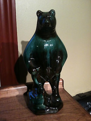 Blue Mountain Pottery Standing Bear w/ Fish BMP **RARE**