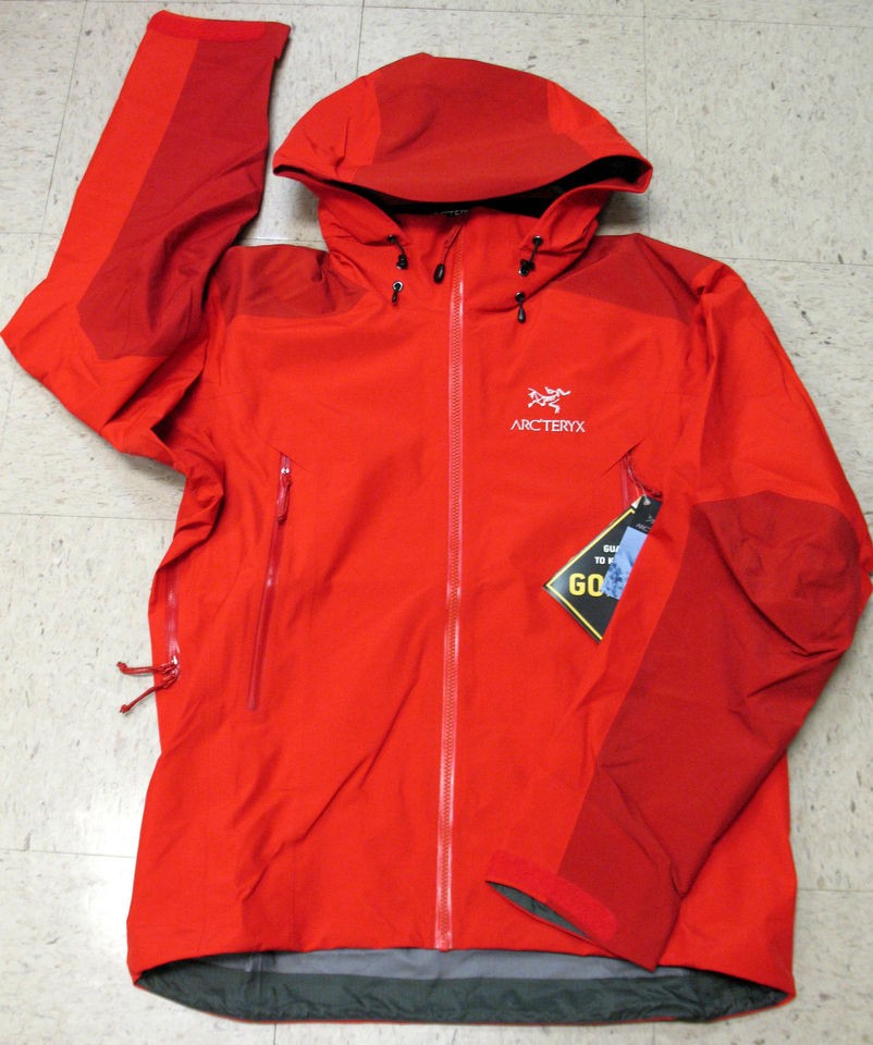 ARCTERYX MENS BETA AR JACKET 10804 CARDINAL SIZE MEDIUM