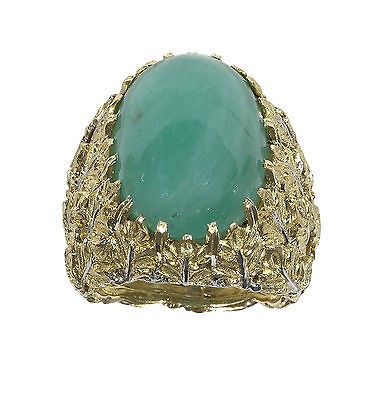 IMPRESSIVE JADEITE AND TWO COLOR GOLD RING, MARIO BUCCELLATI