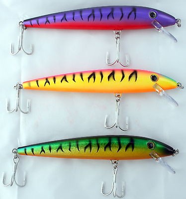   Inch Musky Muskie Lures Crankbait Rattle Catfish Northern Pike Yellow