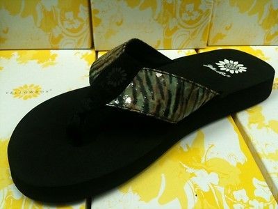 NEW Yellow Box CHANDRA BLUE Black Green Tiger Zebra Stripe Flip Flop 