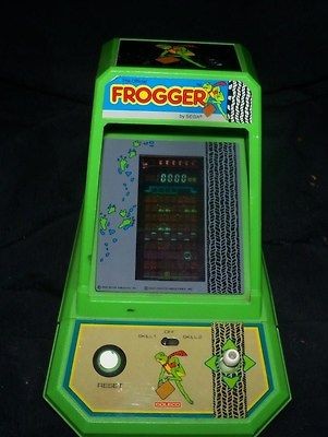 Vtg 1981 SEGA COLECO FROGGER MINI ARCADE TABLE TOP GAME Works