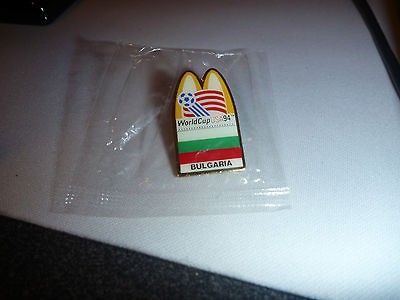 1994 MC DONALD WORLD CUP PIN BULGARIA BRAND NEW RARE COLLECTIBLE