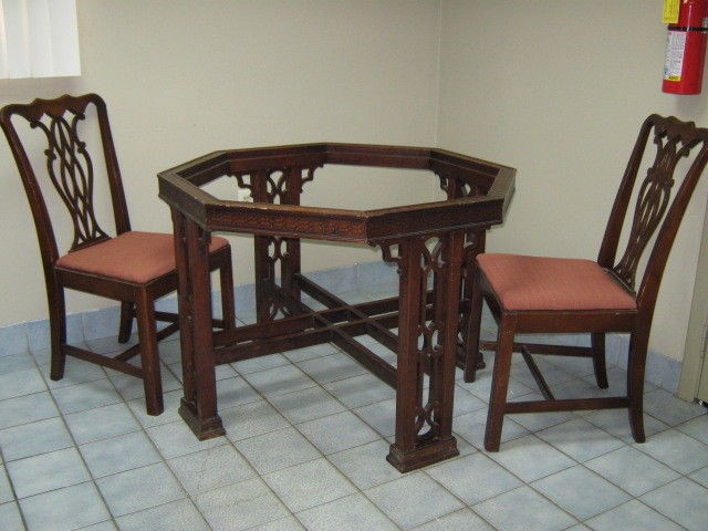 chinoiserie octogon dining room table   vintage Drexel