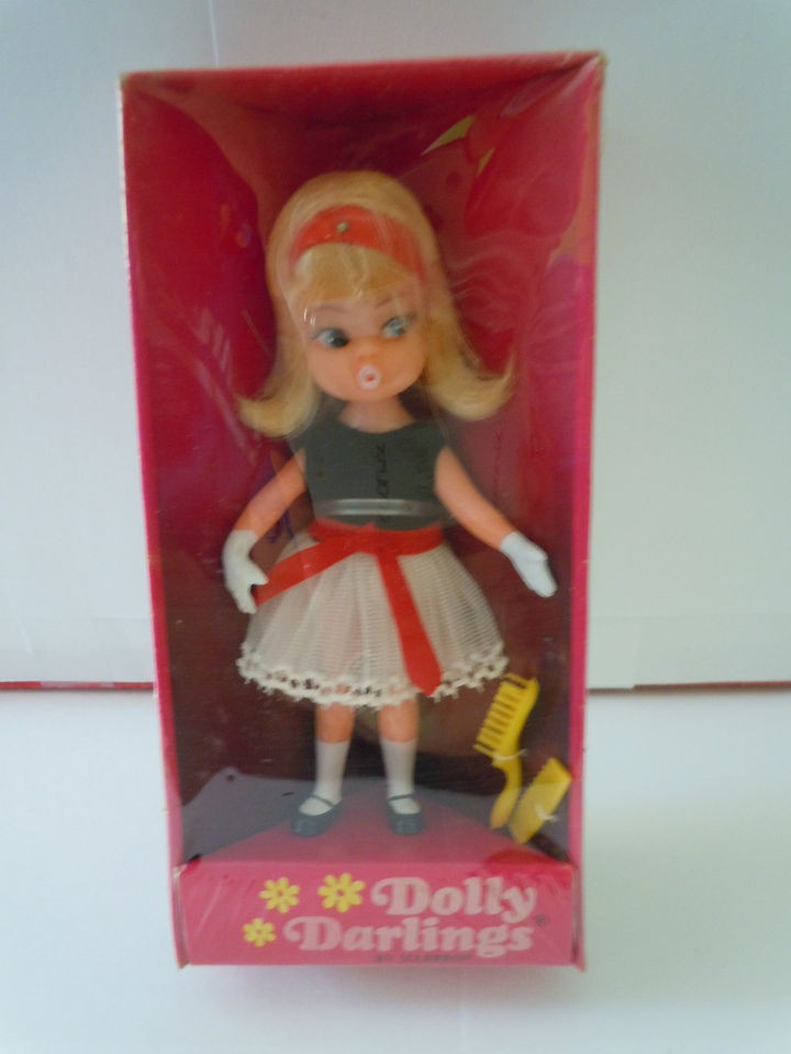 1966 Hasbro ( Hassenfeld Brothers ) Dolly Darlings # 8510 Tea Time 