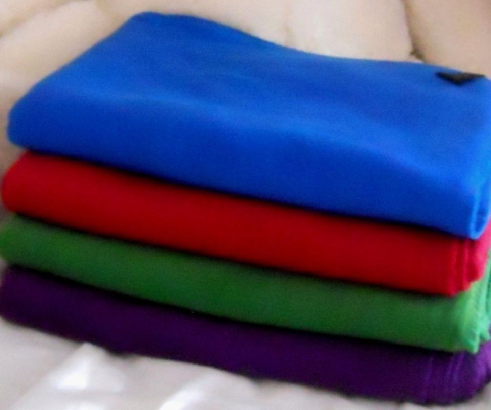 OVERSIZED FLEECE THROW BLANKET PURPLE GREEN RED BLUE