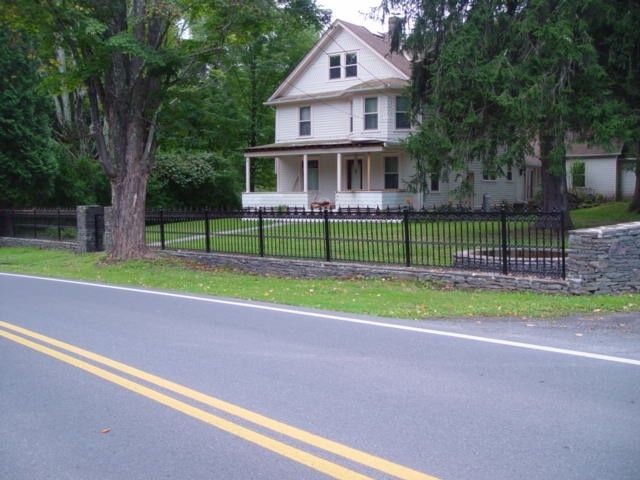 VICTORIAN STYLE CAST IRON FENCE PANEL SYSTEMS H18