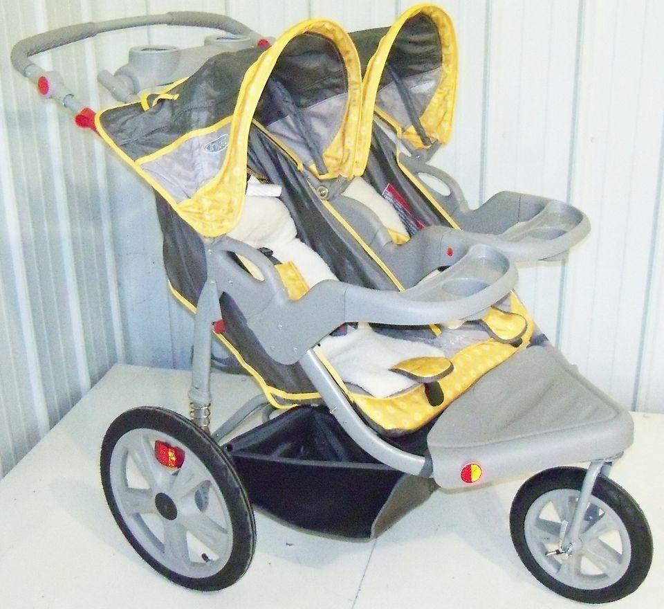 InSTEP SAFARI DOUBLE BABY JOGGING STROLLER AR283 BKU773