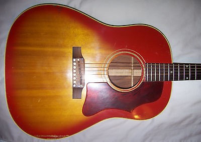 GIBSON J45 1967 JUMBO ACOUSTIC GUITAR