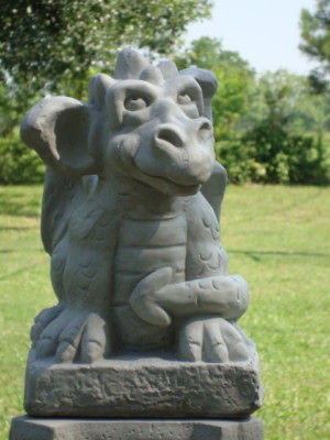 BABY DRAGON GARGOYLE GRAY CONCRETE CEMENT GARDEN STATUE