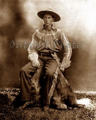 LONESTAR TEXAS COWBOY IN BUCKSKIN GAUNTLET GLOVES , PISTOL , GUN 