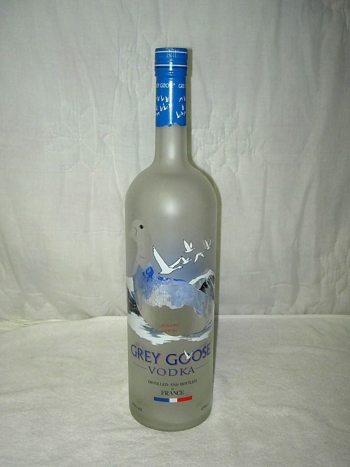 LARGE GREY GOOSE VODKA DUMMY DISPLAY UNOPENED COLLECTIBLE EMPTY BOTTLE 