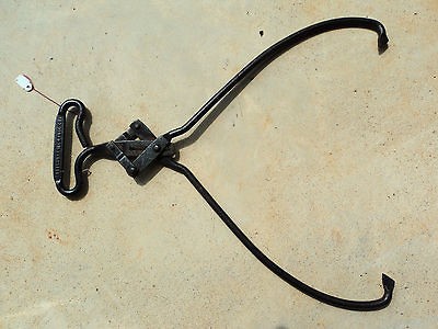 VINTAGE SALISBURY, NORTH CAROLINA ICE & FUEL COMPANY ICE BLOCK TONGS 