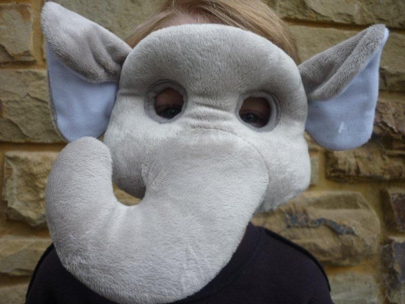 NEW Plush Soft 3D ELEPHANT MASK WITH TRUNK Dress ups Costume Halloween 