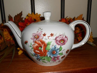 WOOD & SONS TEAPOT ELLGREAVE BURSLEM ENGLAND ENGLISH IRONSTONE ALPINE 