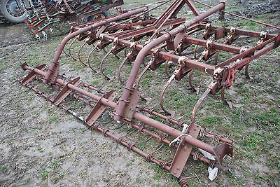 INTERNATIONAL FIELD CULTIVATOR 12 GOOD SHOVELS 3 POINT W/HARROW