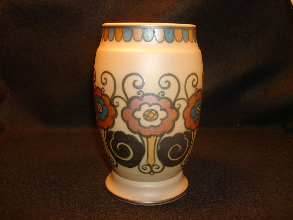    POTTERY VASE BORNHELM~ DENMARK~COLLEC​TIBLE~RARE~STU​NNING