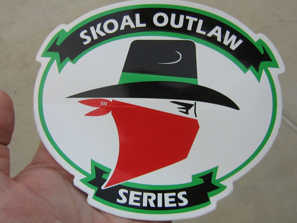 SKOAL BANDITSKOAL OUTLAW SERIES LARGE 6.25IN DECAL RARE