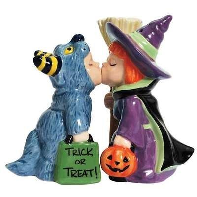 94423 Westland Trick Or Treaters Halloween Salt & Pepper Shakers 