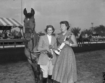 4x5 neg horse show winner w horse trophy time left