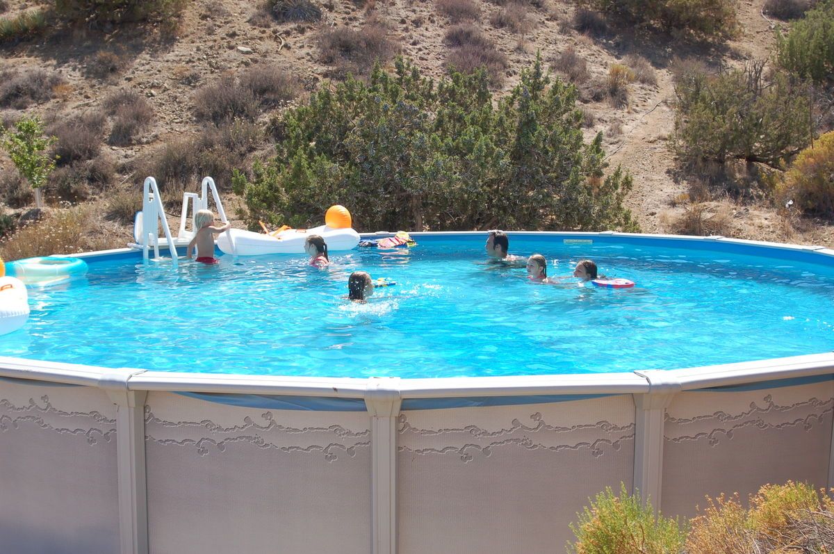 Swimming Pool above ground