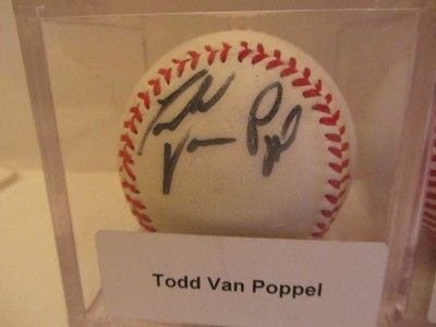 LOT OF 4 BASEBALLS AUTOGRAPHED   TOTAL 5 PLAYERS   WHITEY FORD,