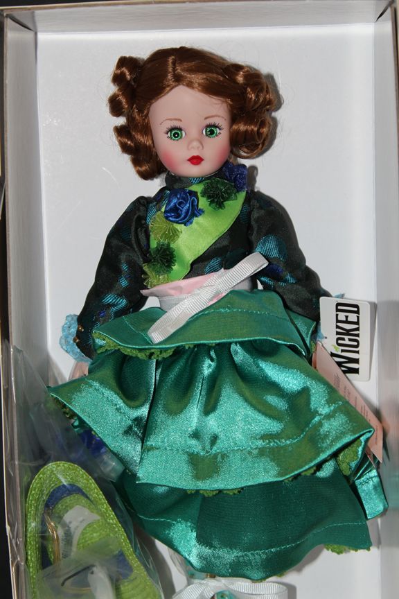 Madame Alexander Cissette Wicked Citizen of Emerald City 10 Doll Mint 