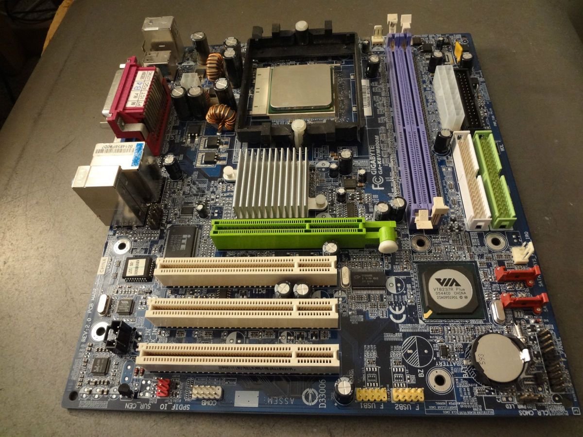 GIGABYTE GA K8VM800M 754 MOTHERBOARD With AMD Sempron 3000 CPU