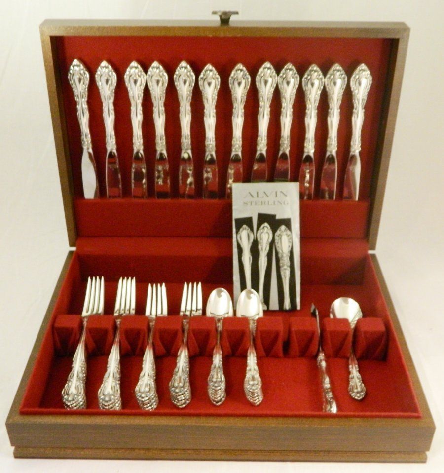 ALVIN VIVALDI STERLING SILVER FLATWARE 1966 FAMILY HEIRLOOM SILVERWARE 