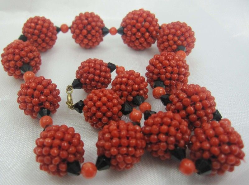 Very RARE Art Deco Coral and Onyx Necklace