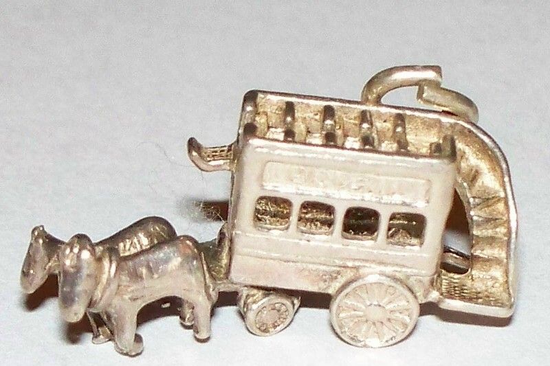 Articulated Bovril Clydesdale Horse Drawn Bus UK Vintage Sterling Book 