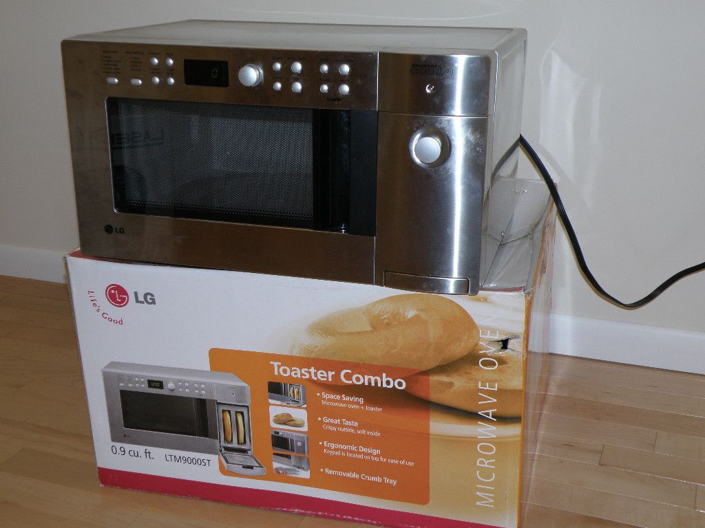 LG : LTM9000ST Counter-Top Microwave Oven and Toaster (Stainless Steel)