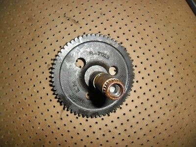 John Deere 4520 Fuel Injection Pump Drive Gear and Shaft R47013 