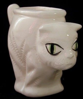 Vintage Czech White Green Eyed Cat Pottery Cigarette Holder Pin 