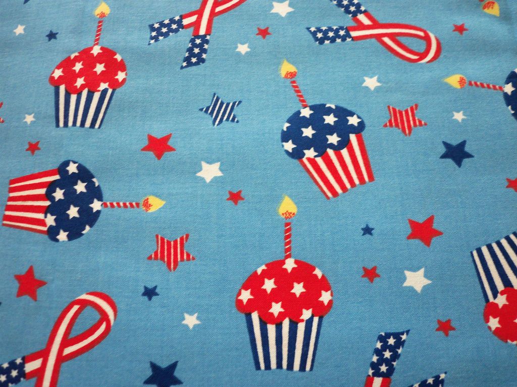 PATRIOTIC CUP CAKES FABRIC STARS STRIPES RED WHITE AND BLUE BTFQ