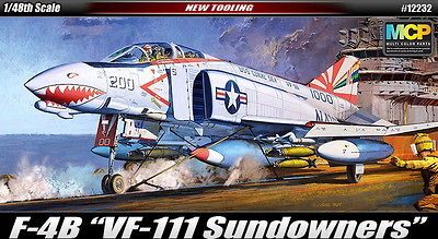 4b vf 111 sundowners 1 48 12232 academy free