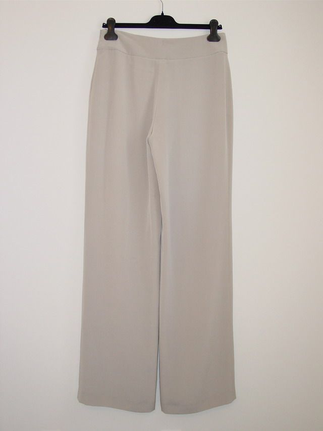 New AKRIS Greige Beige Silk Shantung Straight Trouser Pants 12