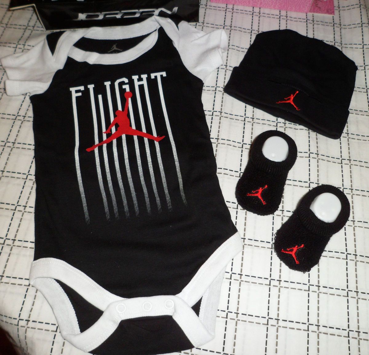 NIKE AIR JORDAN BABY INFANT BOYS ONESIE ROMPER SET HAT SHOES BOOTIES 