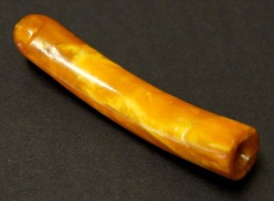  pipe with detailed hand carved fox hunting scene. Detachable amber 
