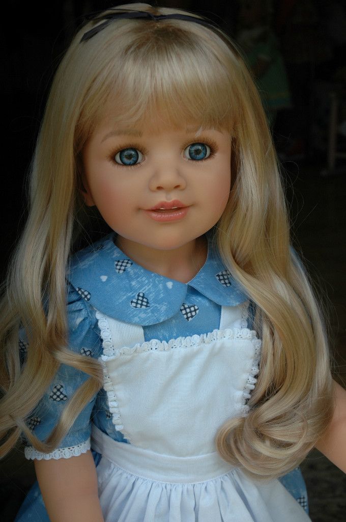 Masterpiece Alice in Wonderland, 32 Full Vinyl Ball Jointed Doll, In 