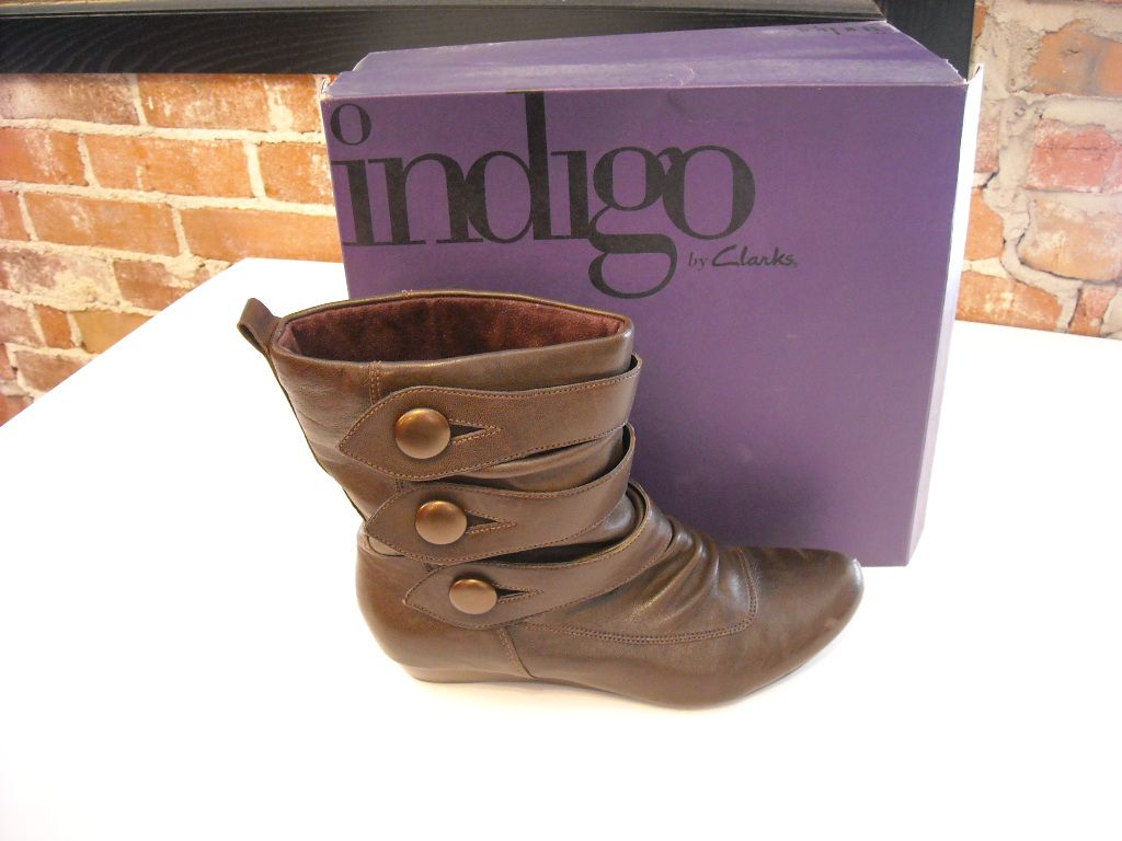 description indigo by clarks this auction is a brand new