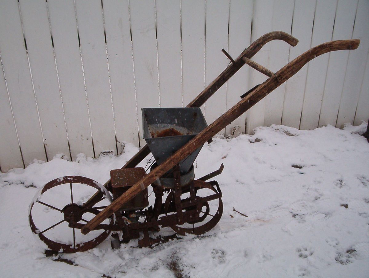 Antique American Planet Jr 300 Seeder Planter Vintage Farm Equipment 