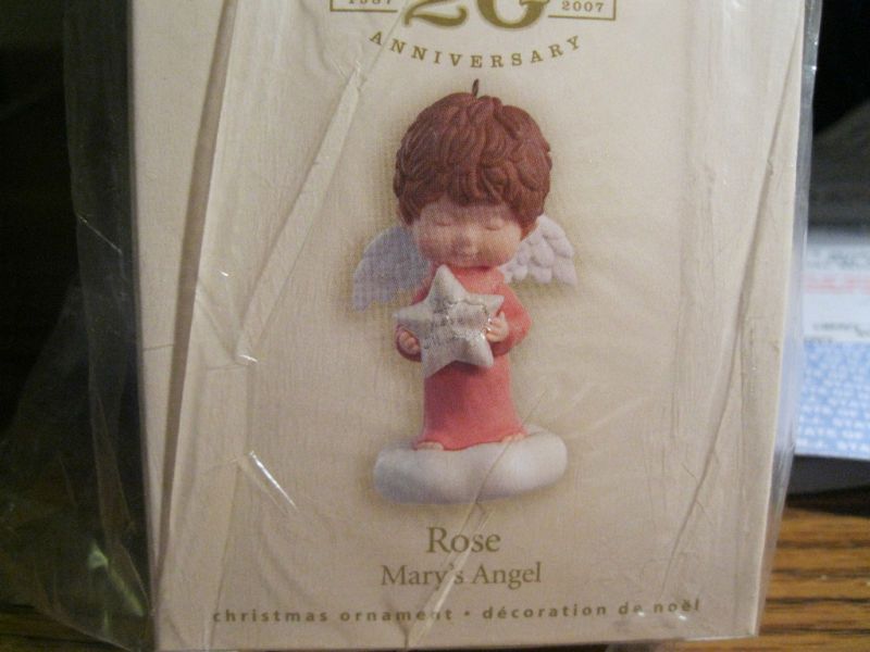 2007 Hallmark Rose Marys Angel 20th Ann Event Exclusiv